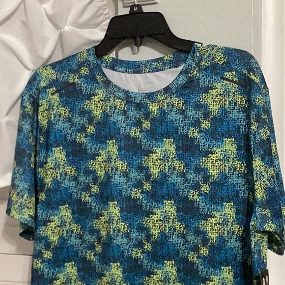 Men's Blue and Green Patterned Shirt - Picture 2 of 2